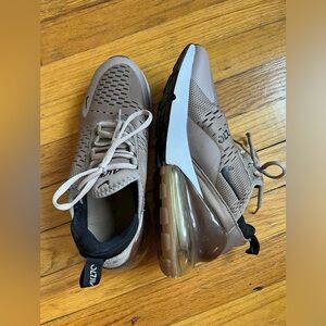 Nike Airmax 270C brown women’s size 8 sneakers